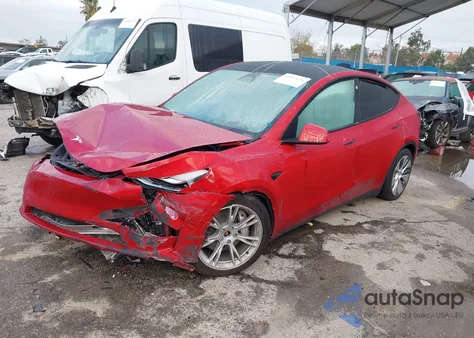 2023 Tesla Model Y Awd/Long Range Dual Motor All-Wheel Drive z USA, uszkodzony, nr VIN 7SAYGDEE2PA107654